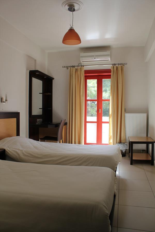 Aposperides Hotel Livadi  Exterior foto